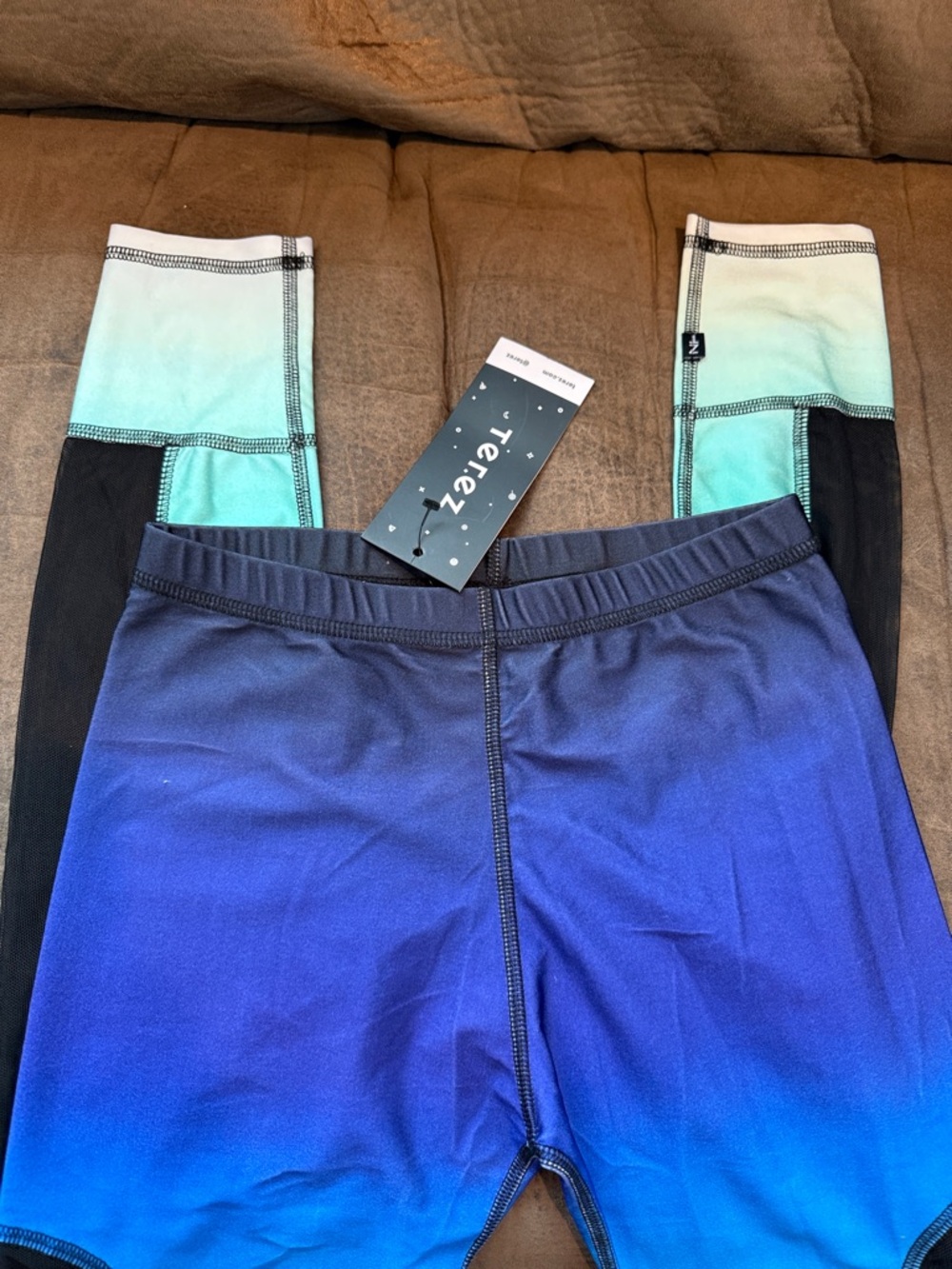 Zara Terez Blue Ombre Leggings with Mint & Black Panels
